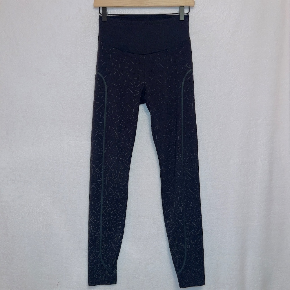 Decathlon Black Printed High Waisted Athletic Ankle Length Leggings size 28